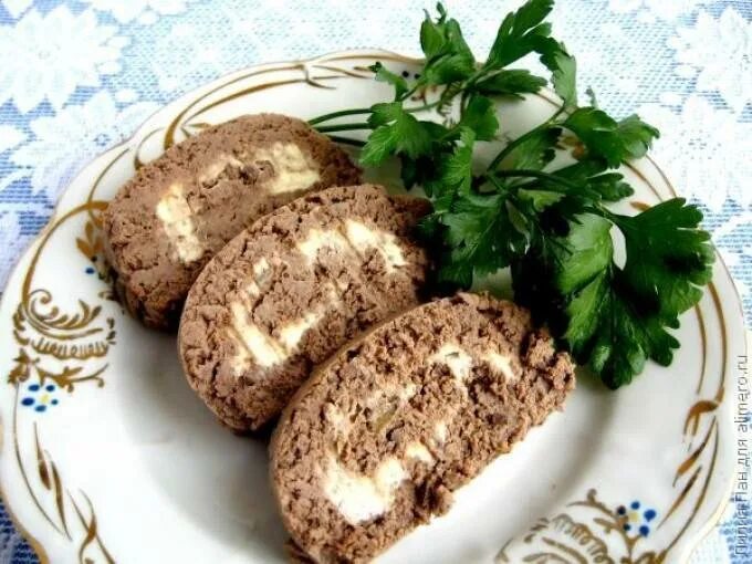 Паштет из печени с маслом. Паштет из свиной печени. паштет печеночный. печёночный паштет из свиной печени. паштет печеночный с маслом.