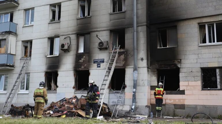 Взрыв в Петербурге сегодня на Краснопутиловской. Взрыв газа в СПБ. Краснопутиловская 78. Как человек выглядит после взрыва газа в доме. Хлопки в петербурге сегодня