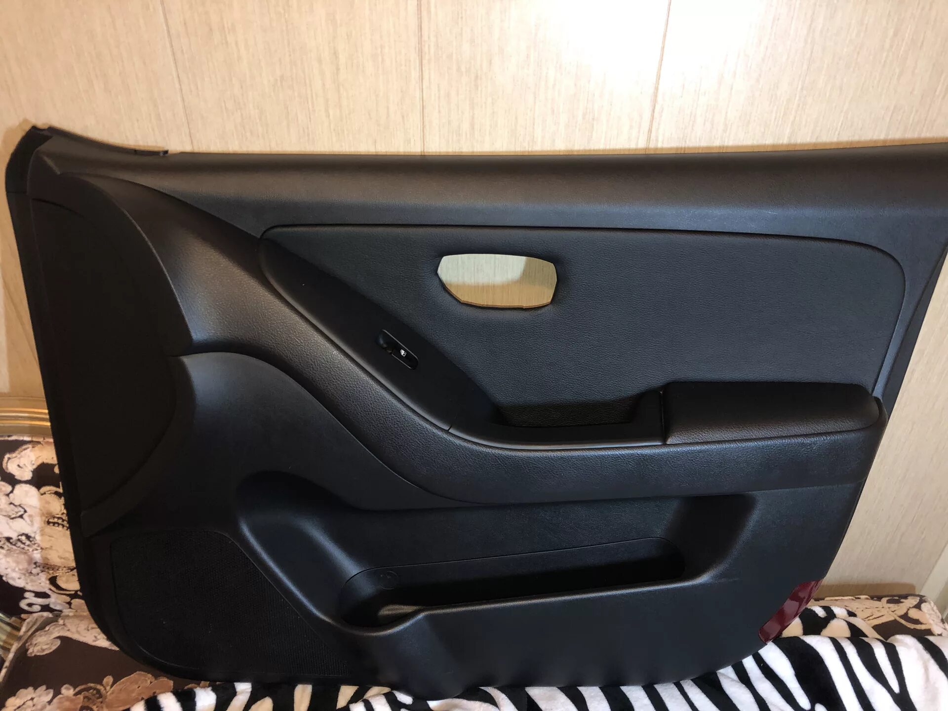 Обшивка двери hyundai elantra. Обшивка двери элантра. Обшивка двери хендай соната тагаз. Дверная обшивка элантра xd. Дверная карта хендай акцент тагаз 2008 года.