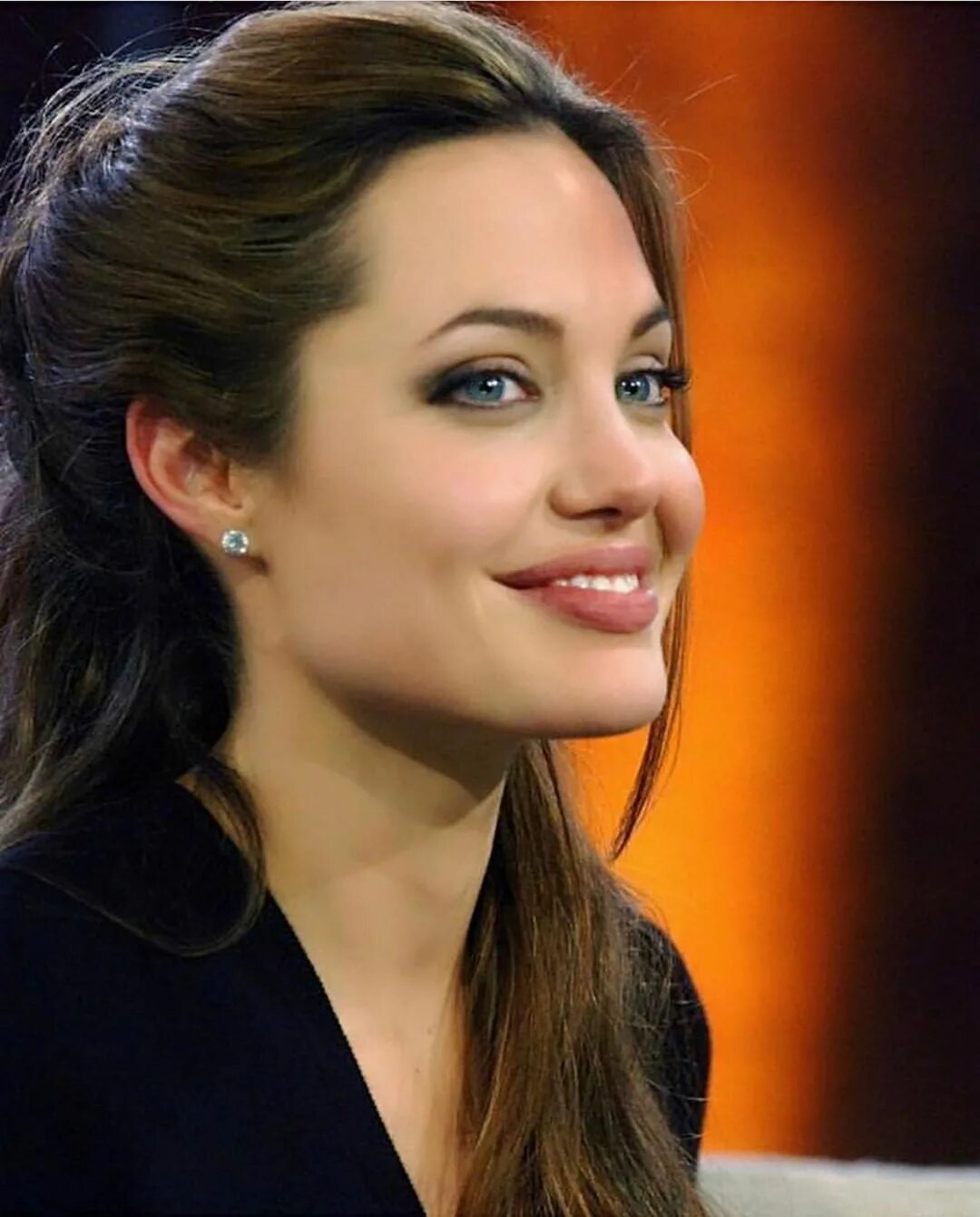 Какой актрисы говорит. Анджелина Джоли. Анджелина Джоли 2020. Анджелина Джоли фото. Анджелина Джоли в 25.