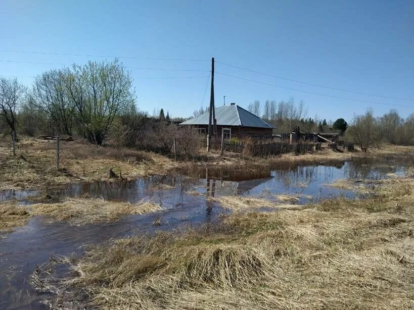 Уровень воды в реке сростки. Чаинский район. Затопление.. Половодье в Луховицах 2023. Половодье 2023 сухая Вязовка. Половодье в черной речке Томск.