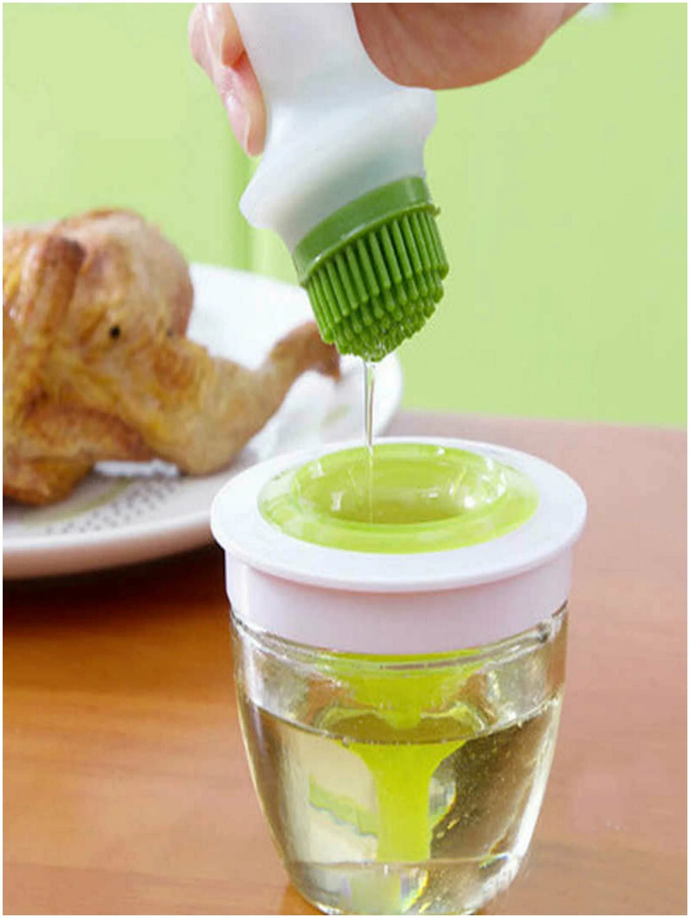 Kp-048 силиконовая кисть с дозатором silicone basting brush set dip go. Масленка для растительного масла. Емкость для растительного масла zepter. Масленка с силиконовой кистью-дозатором. Силиконовая кисть с дозатором silicone basting brush set.