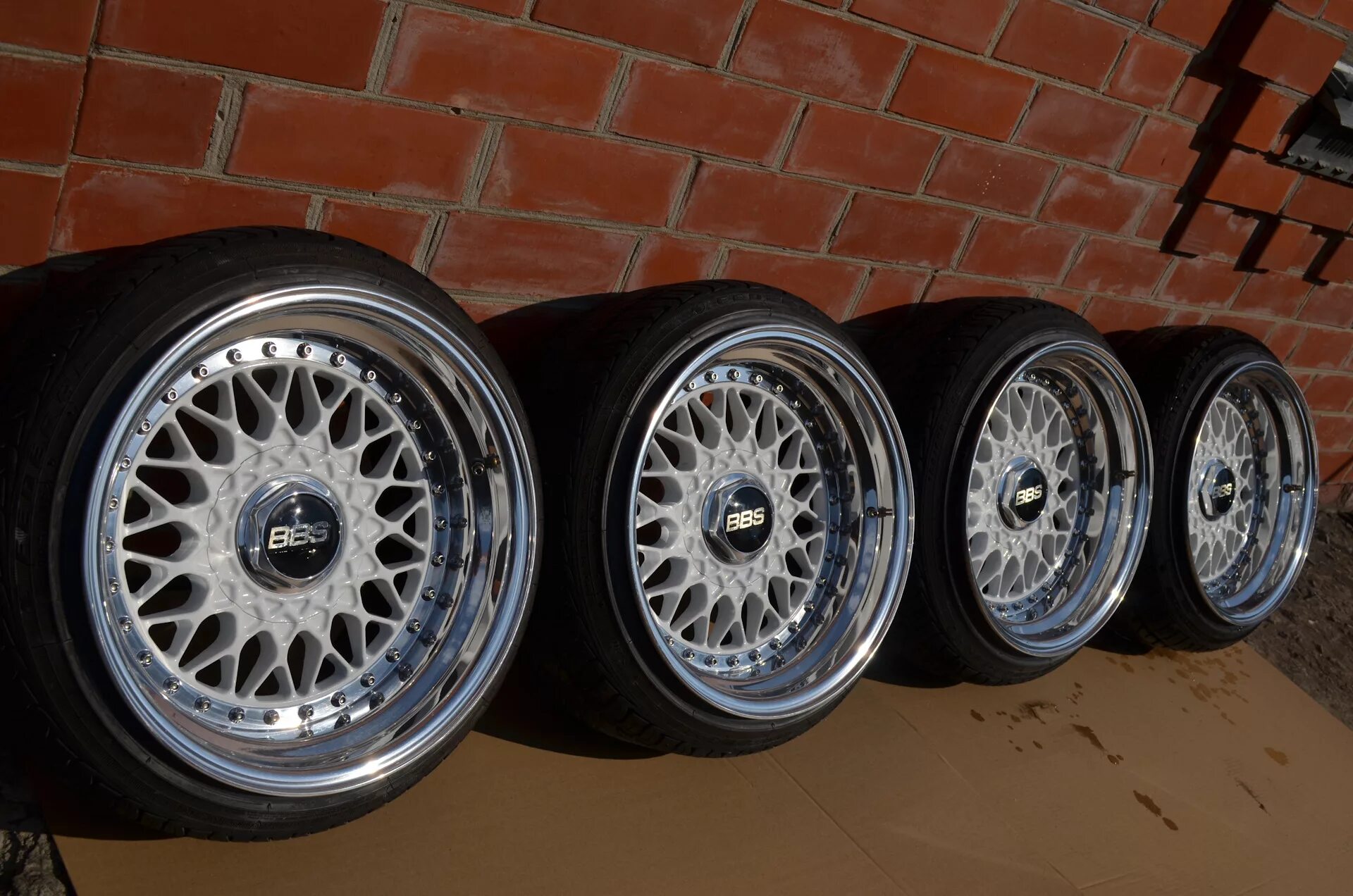 BBS rs2 r17. BBS С полкой r17. ВАЗ BBS r18. Диски BBS 16r чёрный. Купить диски r15 с резиной