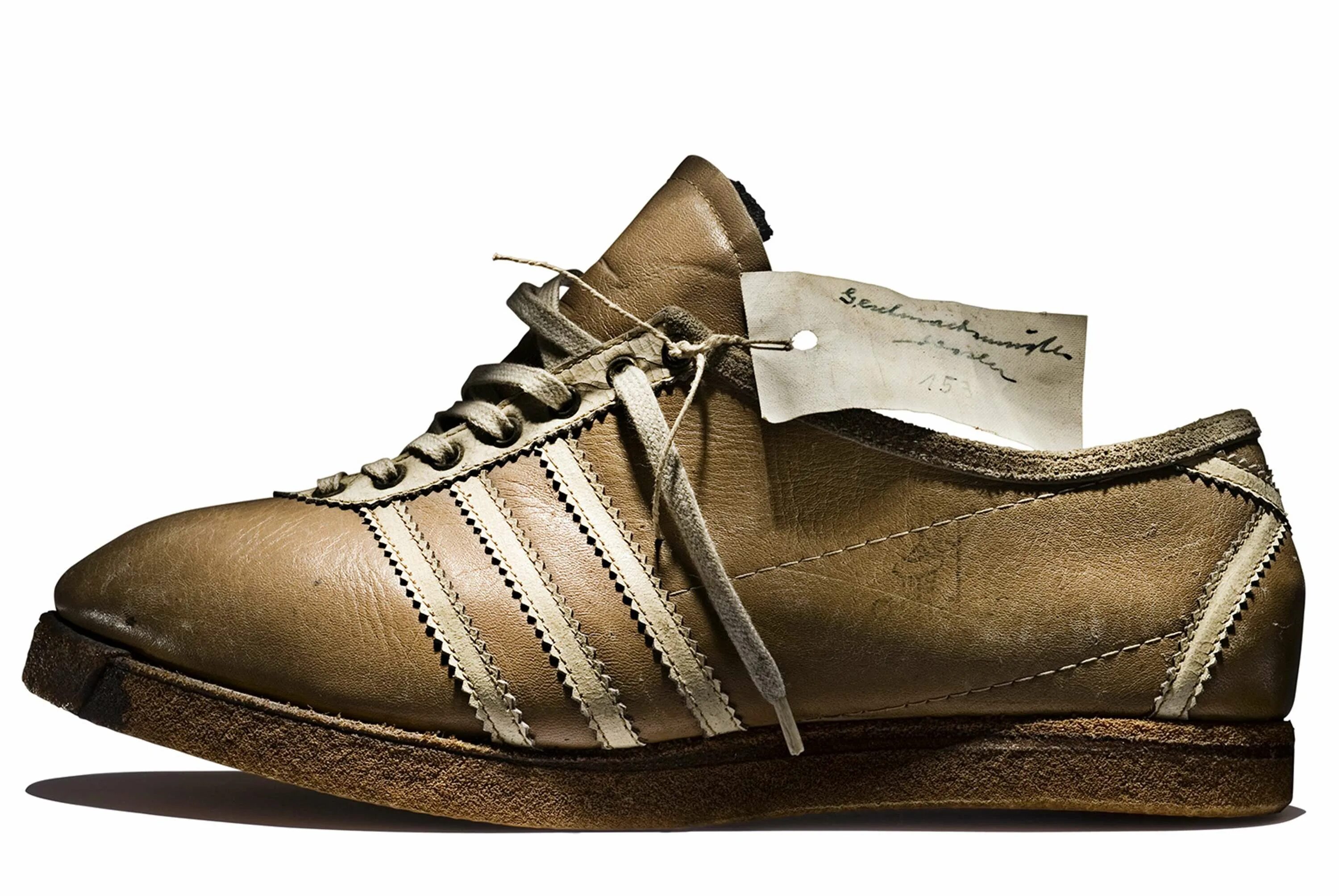 Adidas история моделей. Micropacer 1984. Adidas superstar 1969. Adidas 1980s. Adidas история моделей.