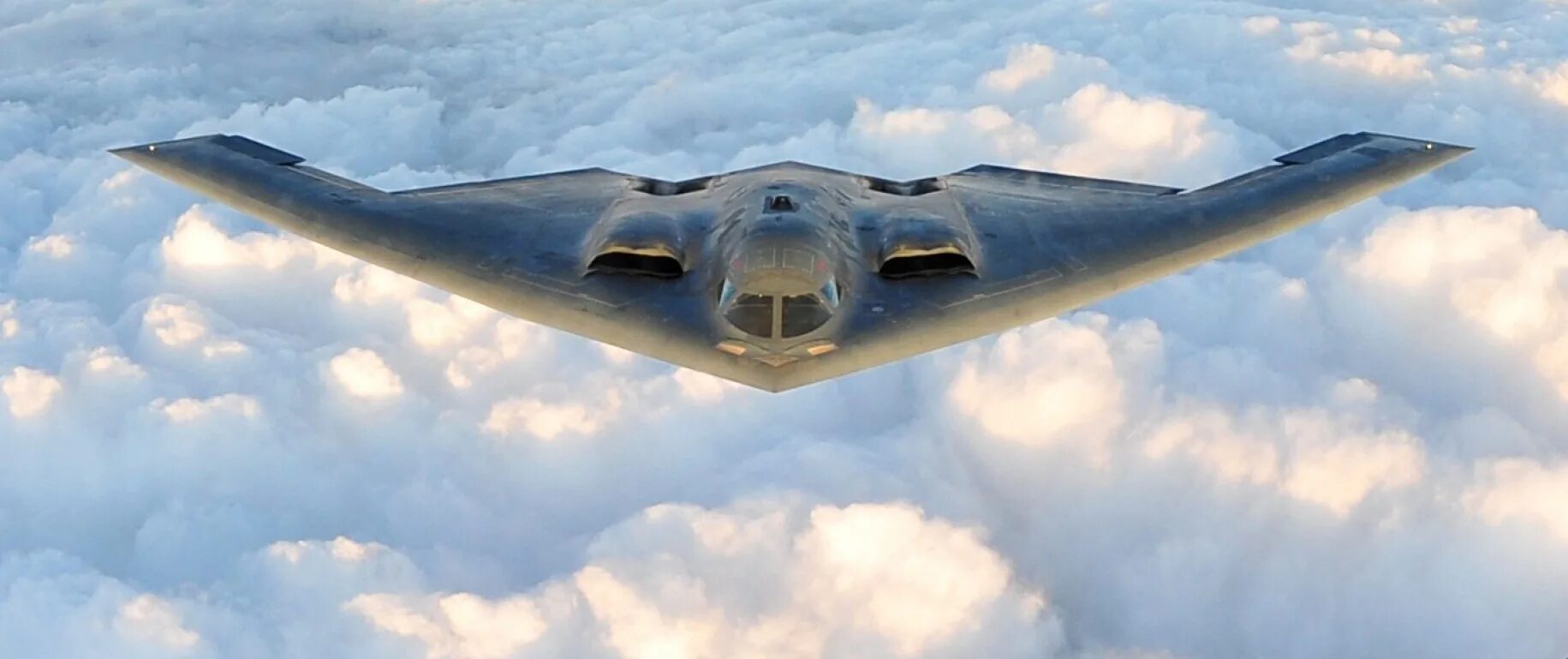 Бомбардировщик б2 спирит. B-2 Spirit: стелс-бомбардировщик. B-2 Spirit Stealth Bomber. Нортроп б-2 спирит.