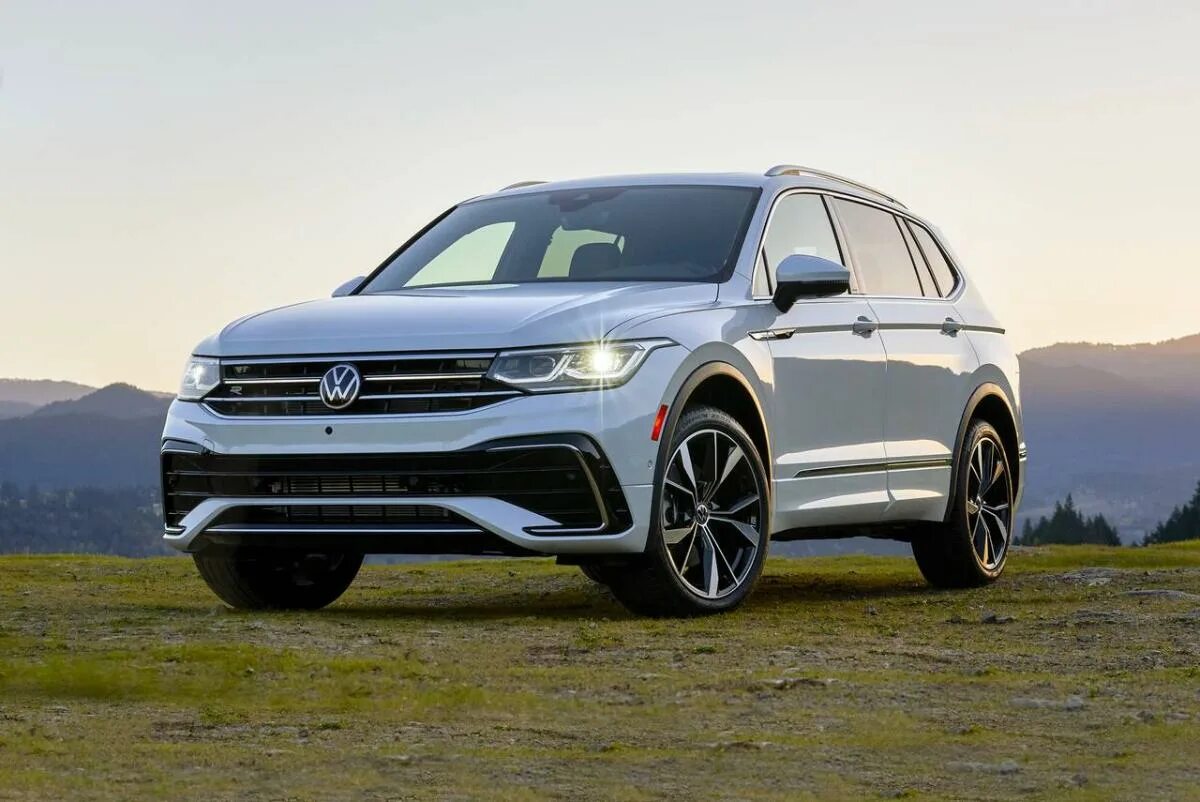 Новый volkswagen tiguan. Новый Volkswagen Tiguan 2022. Фольксваген Тигуан 2022. Tiguan rline 2022. Новый Фольксваген Тигуан 2022.