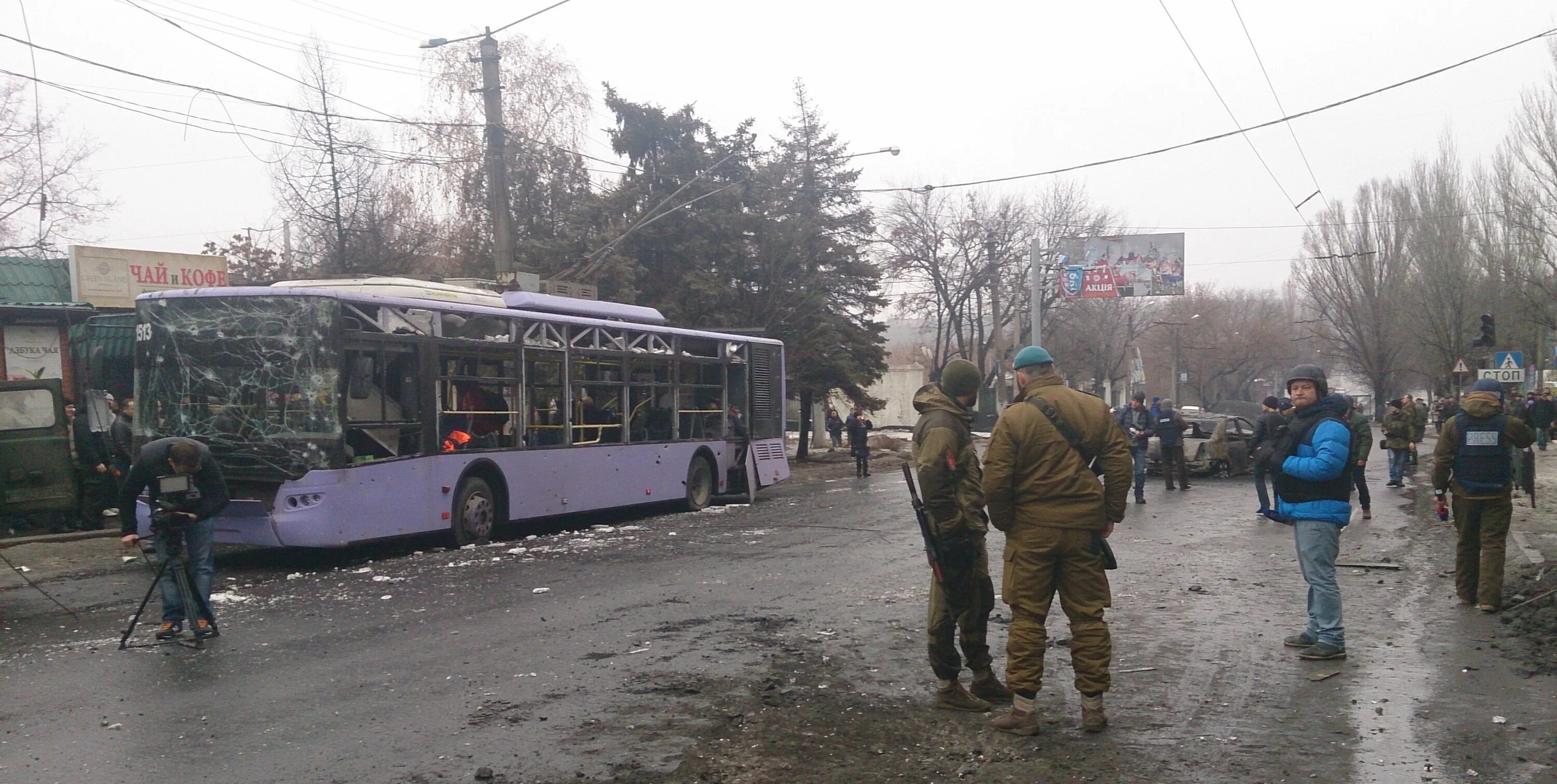 1 февраля 2015 года. Обстрел остановки транспорта «Донецкгормаш» в Донецке.