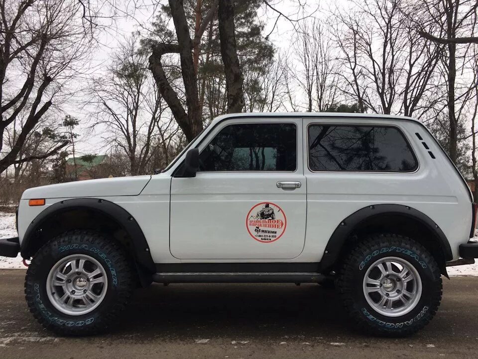 Вылет диска 2121. 235/75 r15 на ниву 2121. 235/75 r15 на ниву. 235 75 15 на ниву. нива 2121 на 235 75 15.