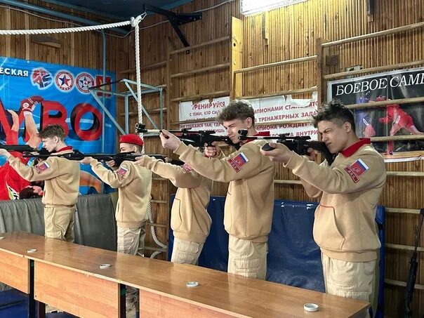 Зарница 18. Нижегородская школа безопасности зарница. зарница в школе. безопасность в школе. команда на зарницу.