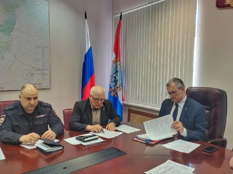 Агентства комитеты комиссии. Комитет жкх подольск. Комитет по жкх новокузнецка. Комитет жилищно коммунального хозяйства города. Комитет жилищно коммунального хозяйства города.