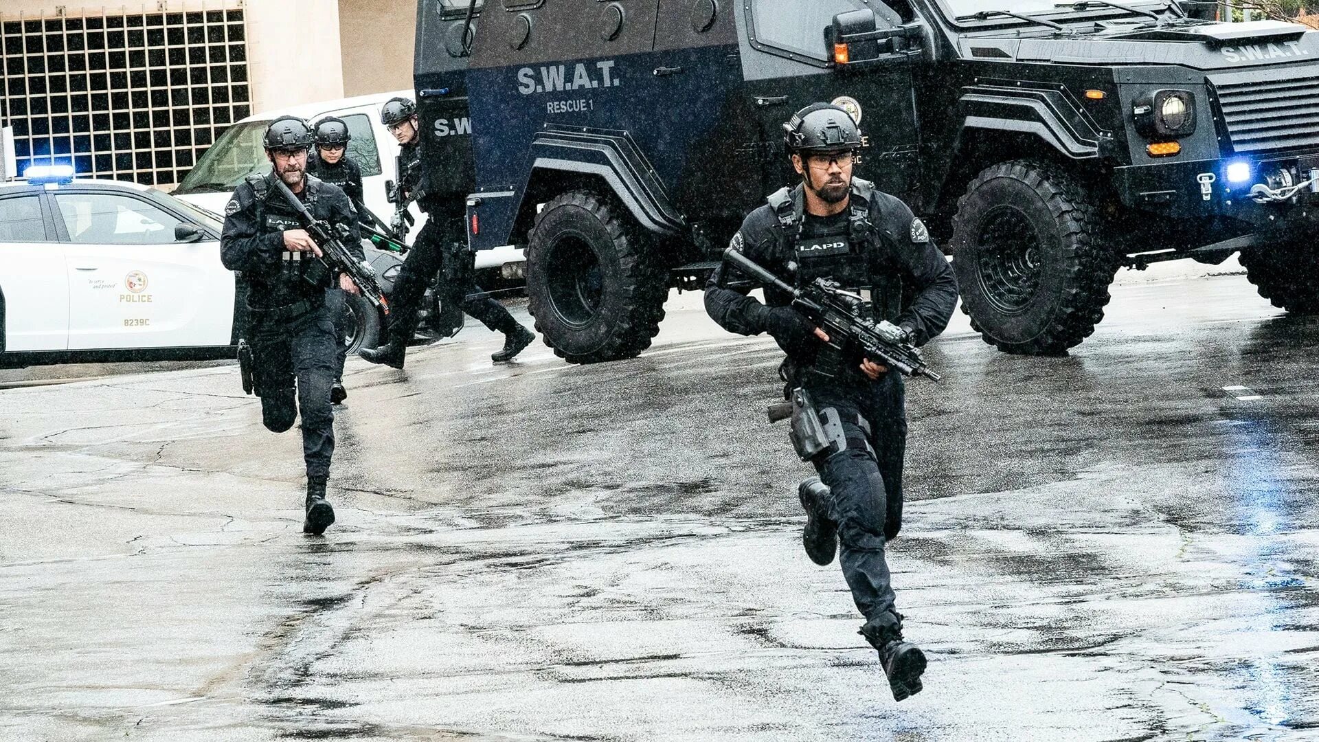 Что такое сват в инете. Сват спецназ города ангелов. s.w.a.t. спецназ города ангелов 2017. сват спецназ города. swat сша.