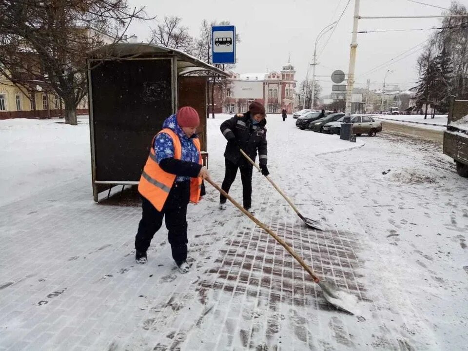 Уборка города мичуринска. Ремонт дорог тамбов. 51 сад тамбов. Спецдорсервис тамбов. Уборка двора.