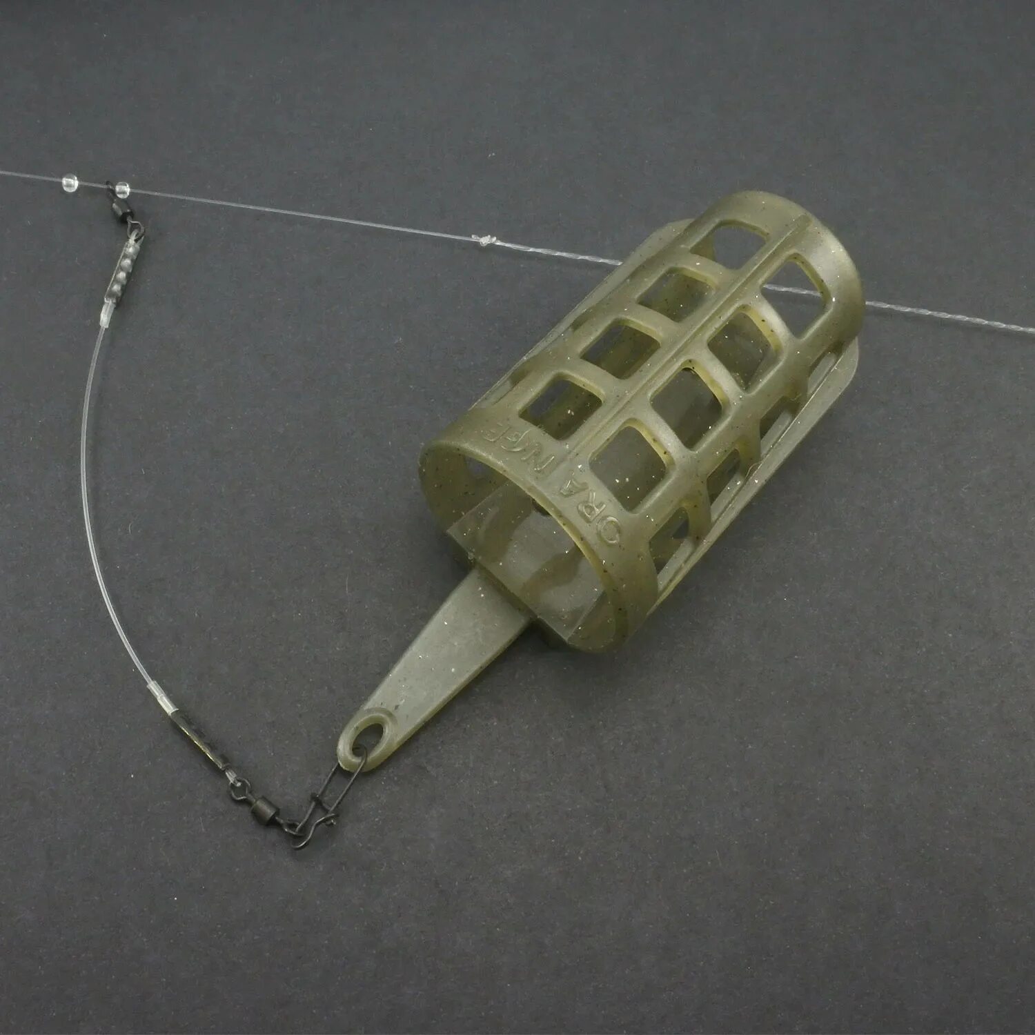 оснастка с противозакручивателем для фидера. фидерная оснастка асимметричная петля. монтаж фидерной оснастки для ловли на течении. донная снасть инлайн. фидерная оснастка скользящая кормушка.