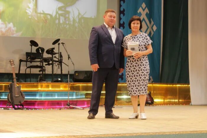 Фото музей раевского в губкине. Раевка парк. Раевский. Раевский (село). Раевские новости.