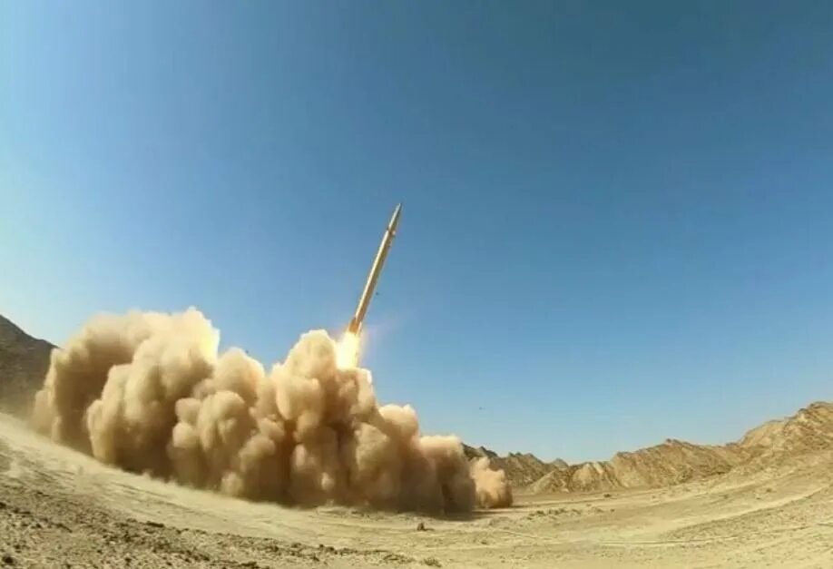 Баллистические ракеты ирана. Отрк "fateh -110". Новая ракета ирана. Ракета раад 500 иран. Новая ракета ирана.