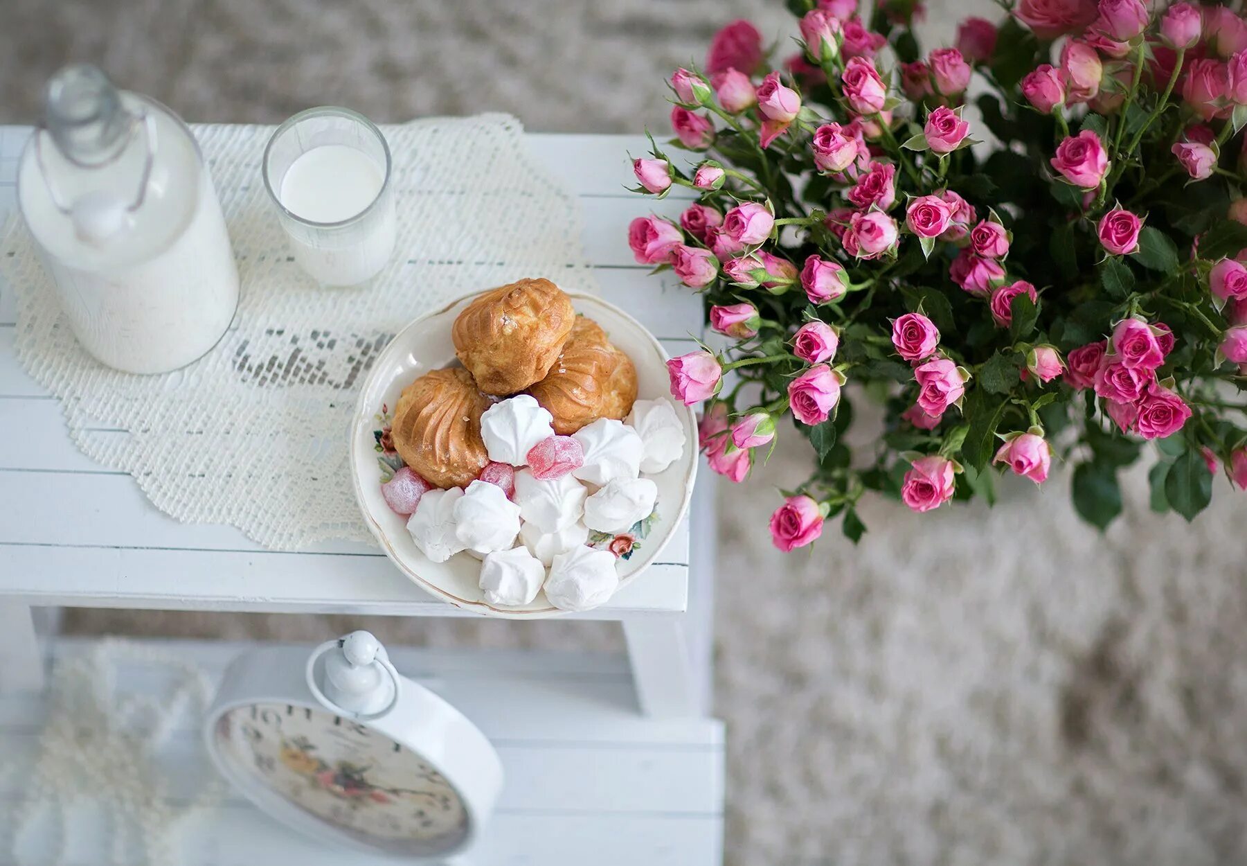 Утренние цветы. Красивый завтрак с цветами. Весенний завтрак. Завтрак с пионами. Доброе мягкое нежное