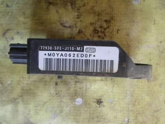 датчик абс cr v 3. датчики honda cr v. датчик абс хонда срв 3. датчик скорости honda cr-v 1. Honda cr-v 1 датчик удара srs.