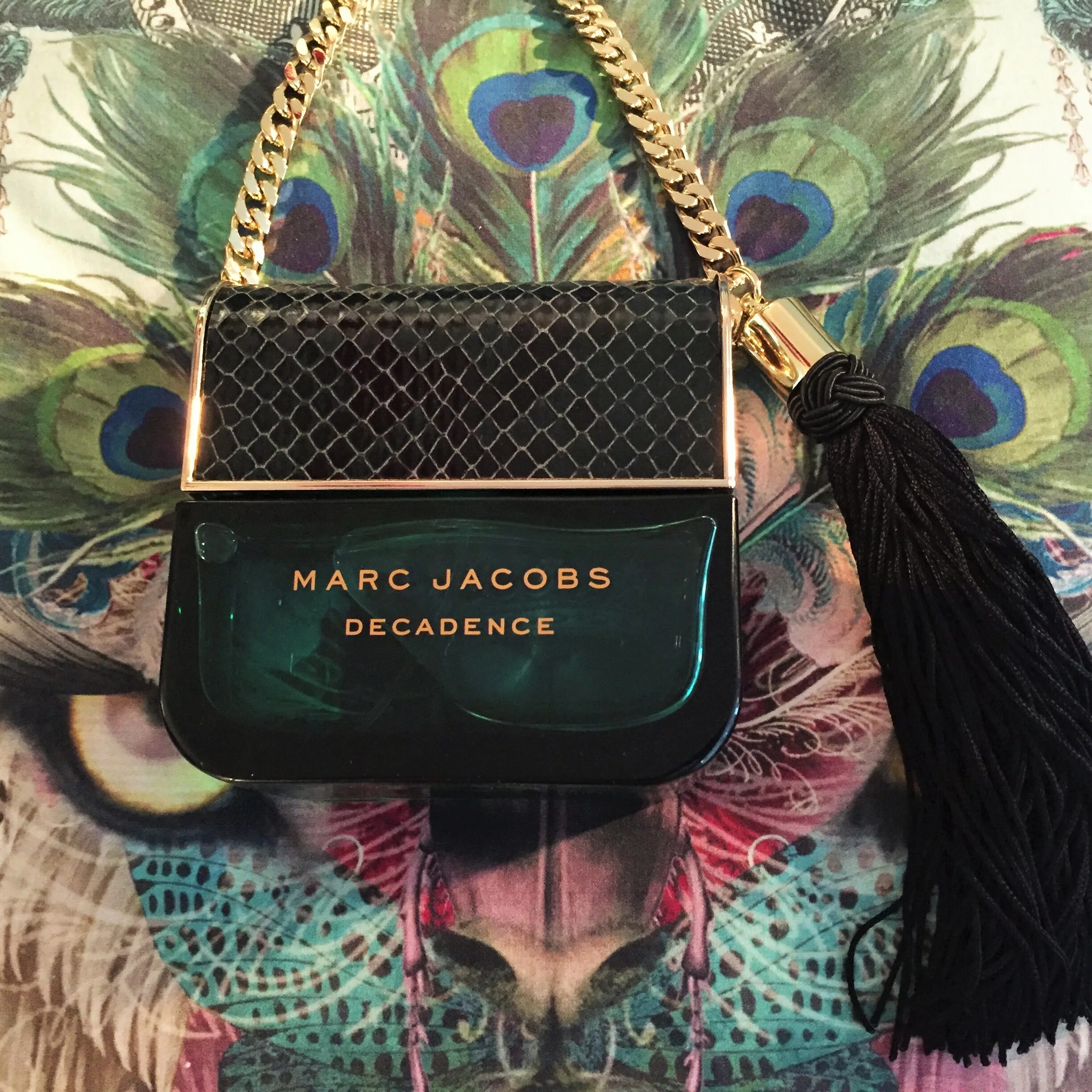 Marc jacobs decadence. Marc Jacobs Decadence клатч. Духи Marc Jacobs Decadence. Marc Jacobs Decadence 6322.