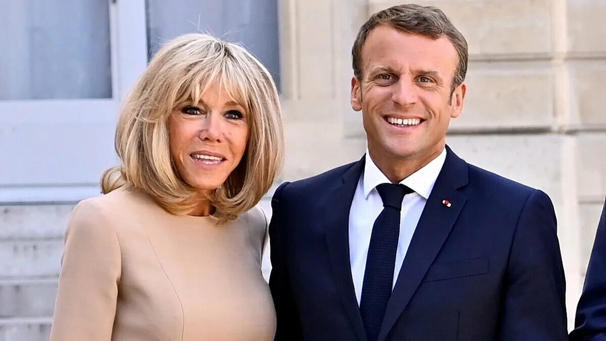 У президента франции макрона есть дети. Жена президента Франции Брижит Макрон. Брижит Макрон 2021. Первая леди Франции Бриджит Макрон. Бриджит и Эммануэль Макрон.