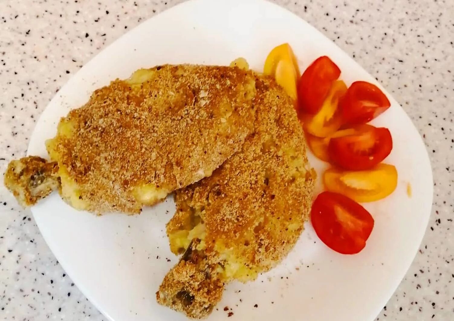 Курица в сухарях в духовке. Курица в сухарях в духовке