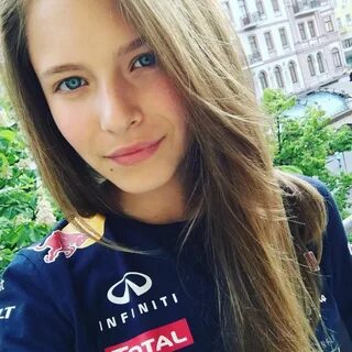 13 октября девушка