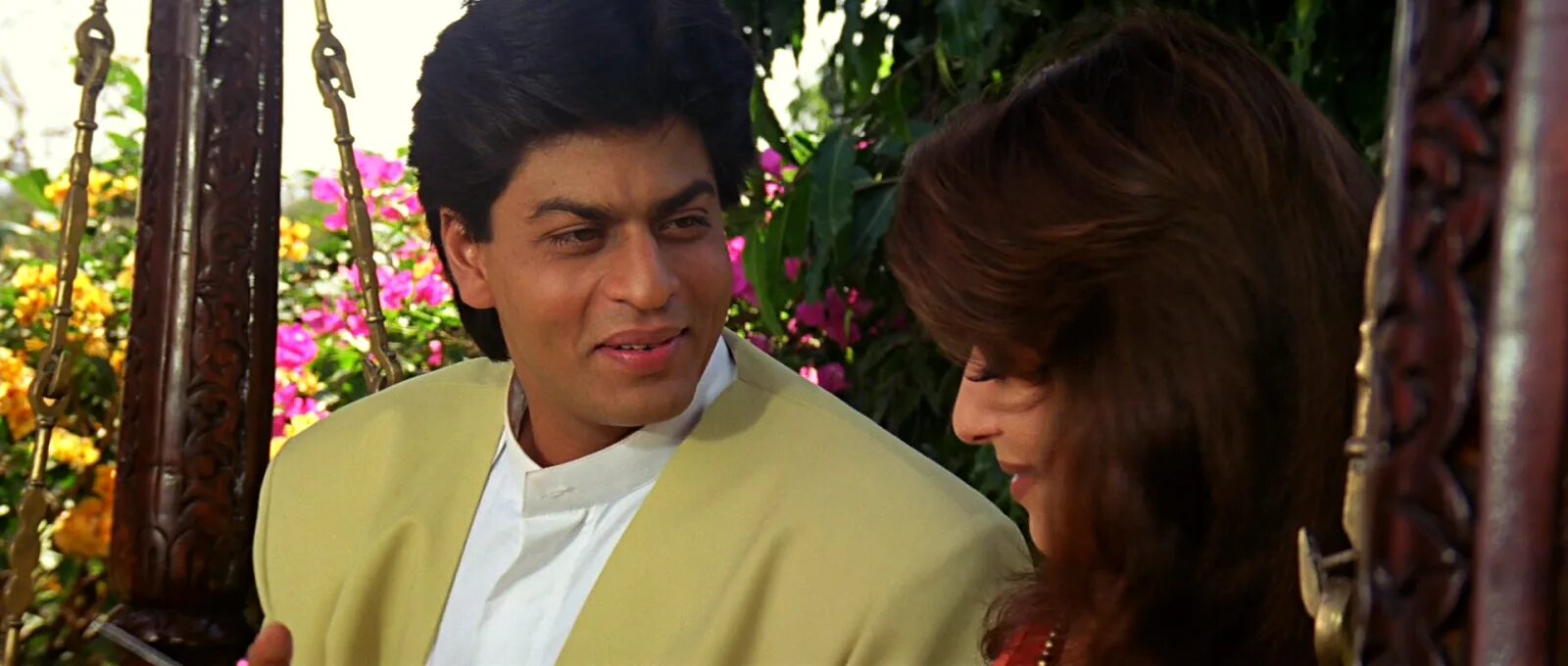 Dil to pagal hai, 1997. Мадхури дикшит. Pagal hai. Шахрукх кхан сумасшедшее сердце. Сумасшедшее сердце 1997.
