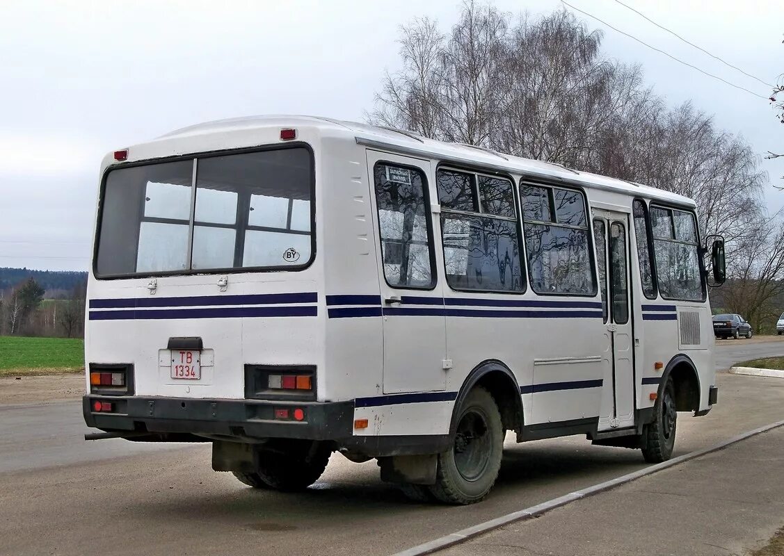 ПАЗ 3205. ПАЗ 3205 черный. Стекло автобуса паз