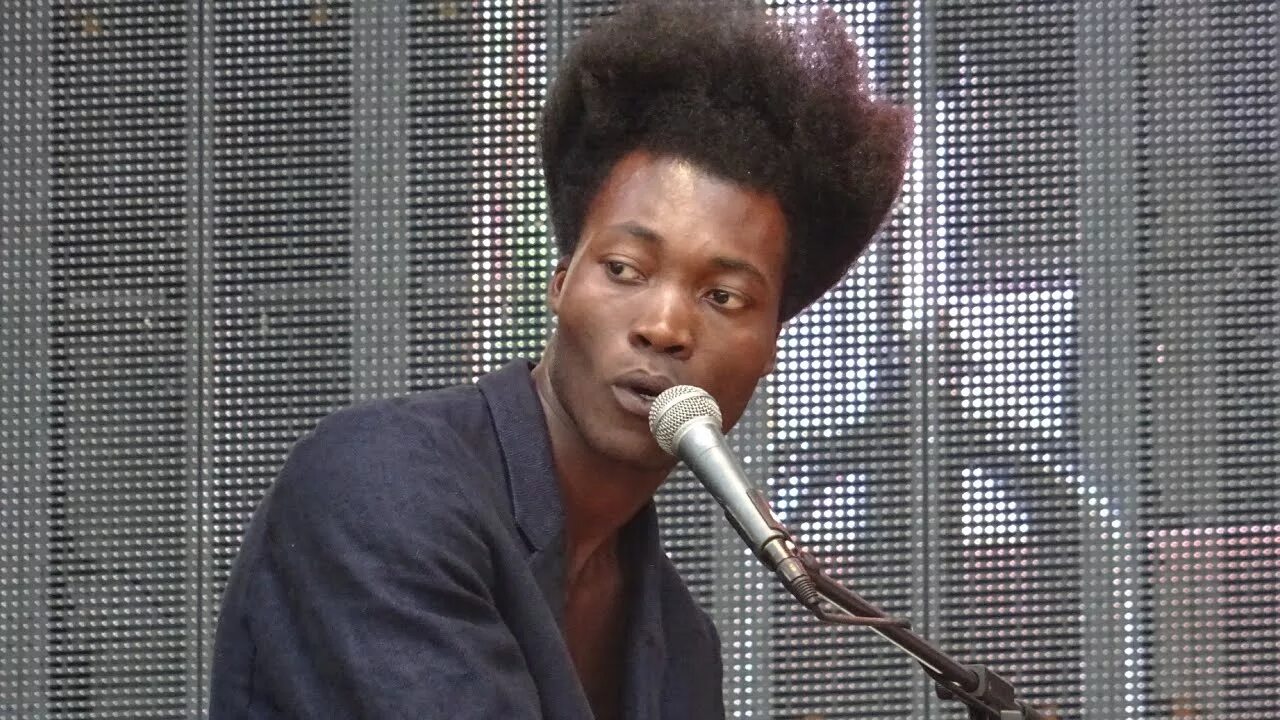 Benjamin clementine. Бенджамин Клементин. Benjamin Clementine Dune. Benjamin Clementine пластинка. Nemesis Benjamin Clementine перевод.