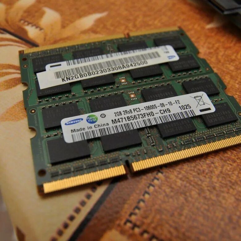 Оперативная память для ноутбука ddr4 16. Оперативная память для ноутбука ddr2 ddr3. Оперативная память ddr3 и ddr3 ноутбук. Оперативная память для ноутбука ддр2 2 ГБ. Оперативная память для ноутбука ddr4 4gb.