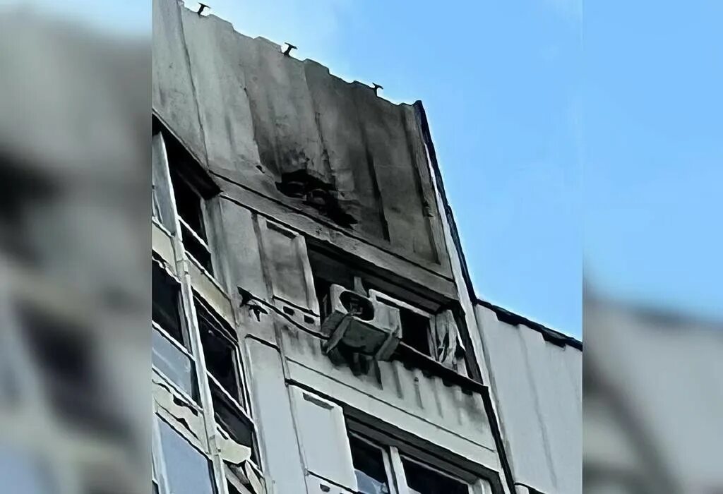 Беспилотники попали в жилые дома. Попадание в жилой дом в Москве. Дома пятиэтажки. Жилой дом фото. Пятиэтажка фото.