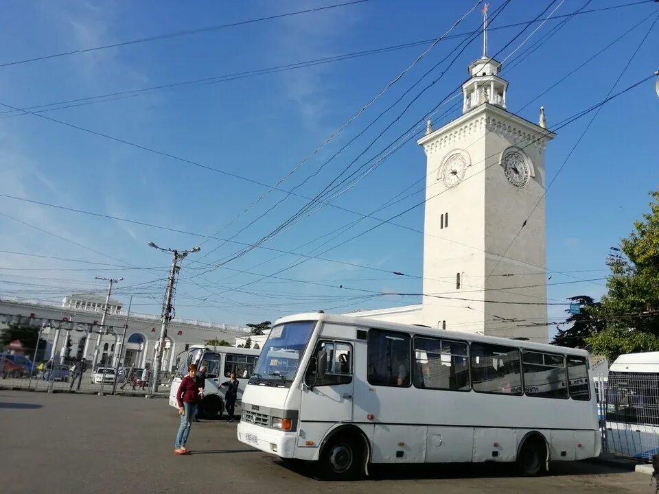 Городские телефоны симферополь. Автостанция 2 Симферополь. Автостанция 2 Курортная Симферополь. Симферополь АС-2 автостанция. Автостанция ЖД вокзал Симферополь.