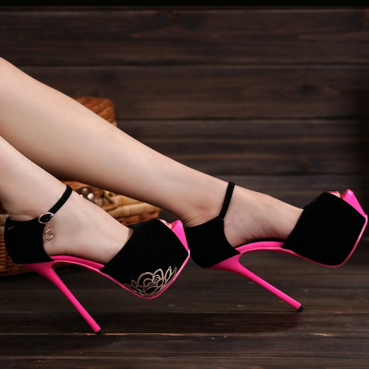 Красивая обувь. Lady barbara feet 2018. Туфли розовые. Туфли для high heels. Ladies heel.