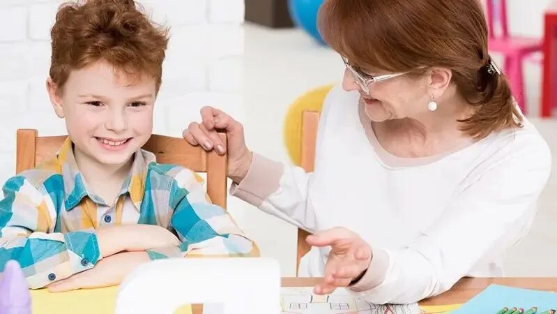 Гувернантка для школьника. Подготовка ребенка к школе. Родители и дети уроки. Гувернантка современная. Гувернантка для школьника.