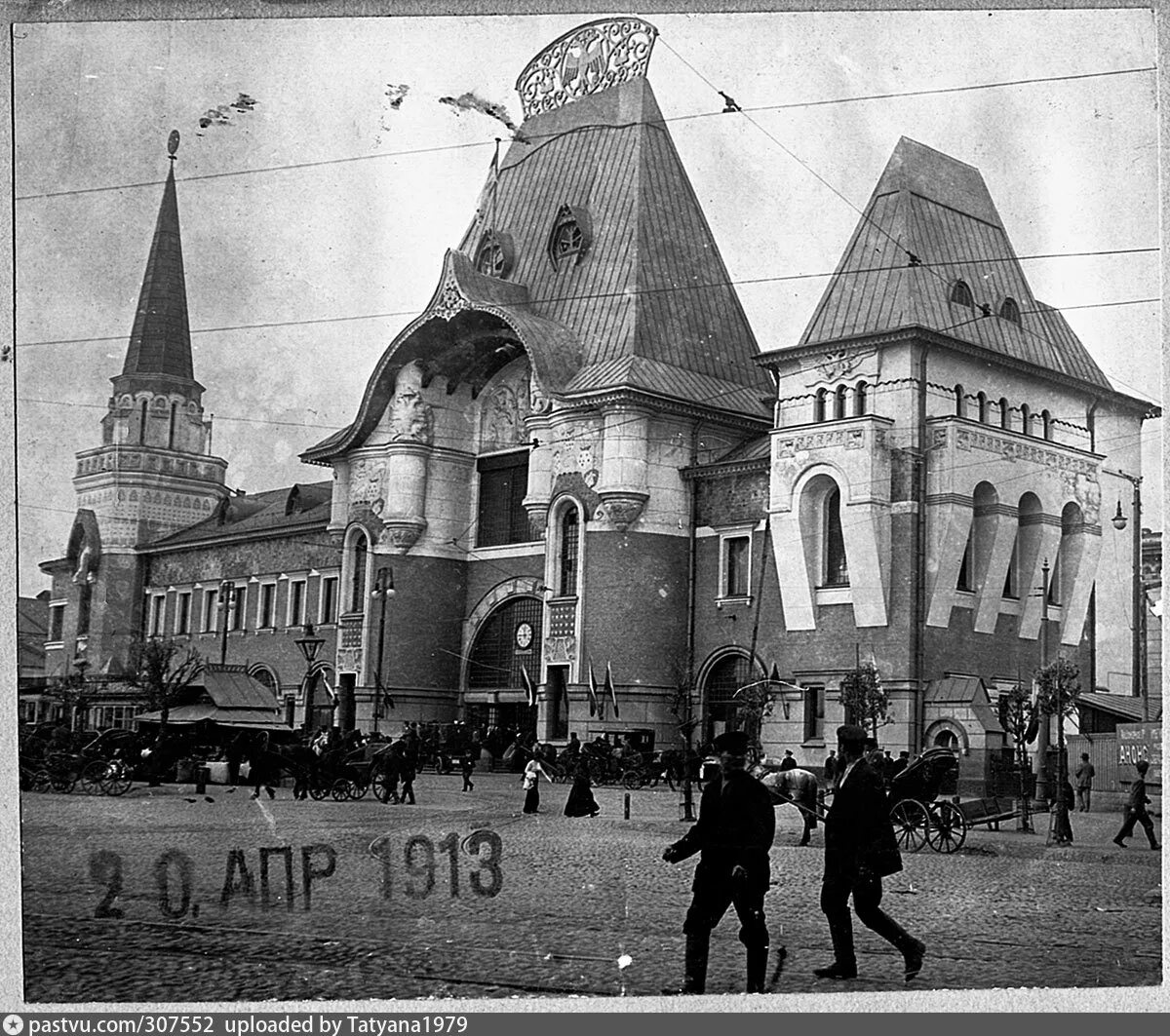 Ярославский вокзал москва 2022. Ярославский вокзал архитектор. Чехов ярославский вокзал. Метро комсомольская -казанский вокзал путь. Ярославский вокзал фронт.