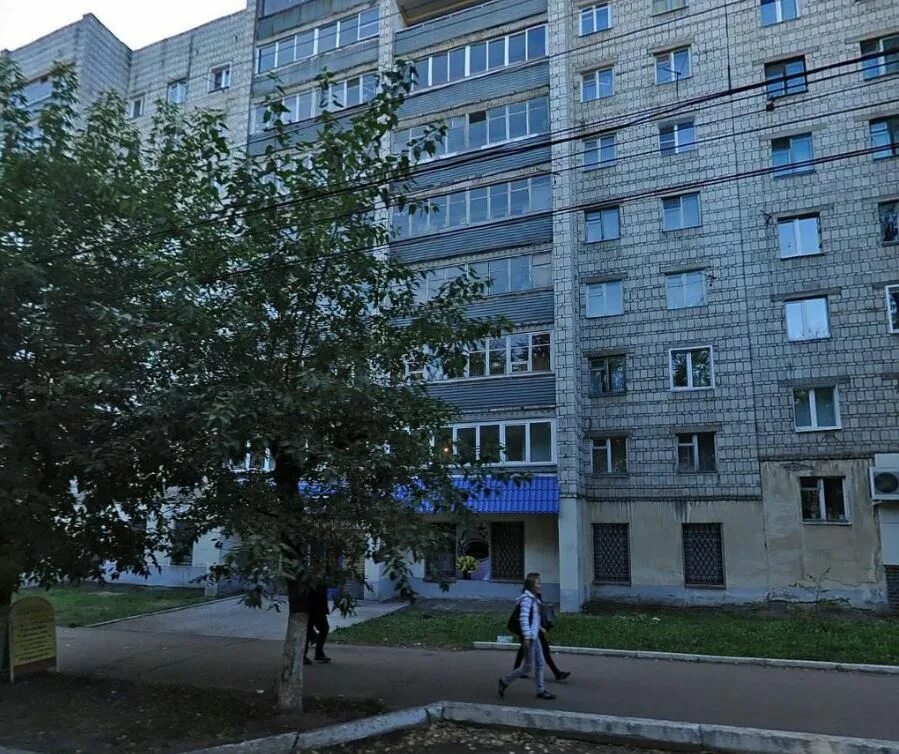 Октябрьский проспект 109. Норвик банк киров преображенская 4. Октябрьский 109 киров. Киров октябрьский проспект глобус. 109.