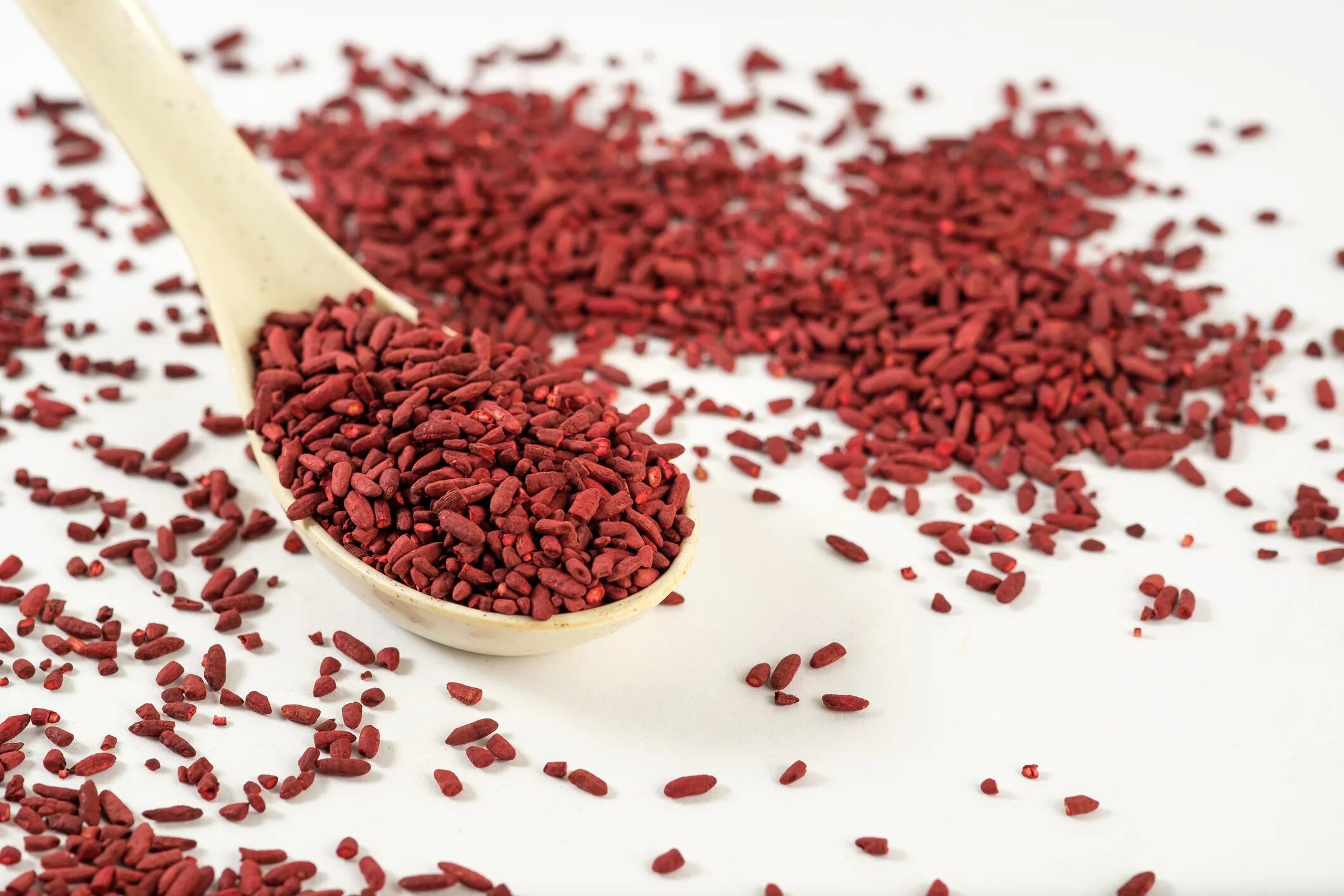 Red rice. Красный ферментированный рис. Ферментированный бурый рис красный. Красный дрожжевой рис. Ферментированный дрожжевой рис.