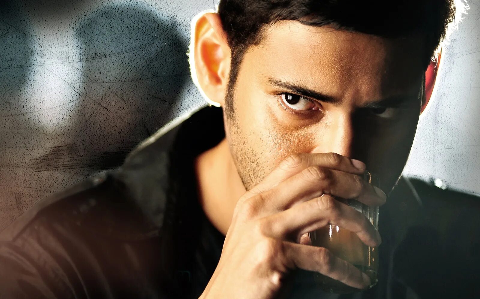 Индийский супер боевик махеш бабу. Хитрый лис махеш бабу. Касоскор бизнесмен хинд кино. Бизнесмен узбек тилида. Новый индийский фильм рам чаран.