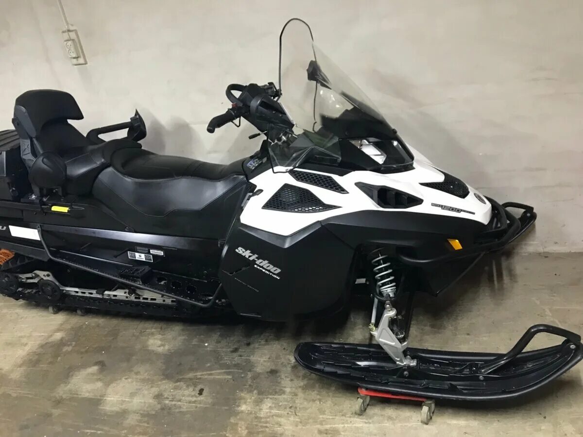 Ski doo expedition 1200