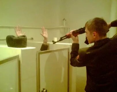 Мочи в сортире