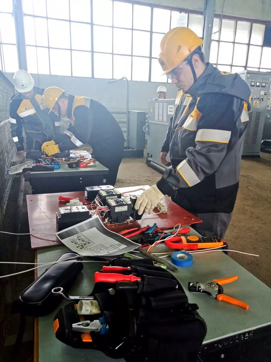 сварщик роснефть. сварка. лучший сварщик роснефть. электрогазосварщик. сварщик в нефтегазовой отрасли.