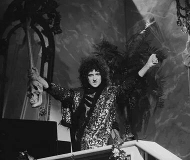 Queen hard