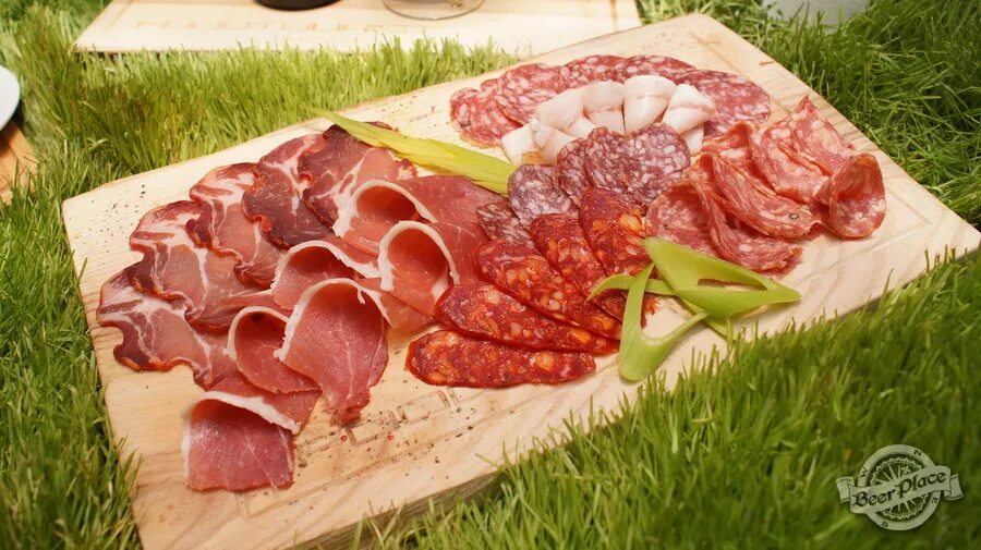 Дегустация мясных и рыбных. Дегустация мясных и рыбных. Дегустация колбасы в магазине. Дегустация мясных и рыбных. Дегустация мясных и рыбных.