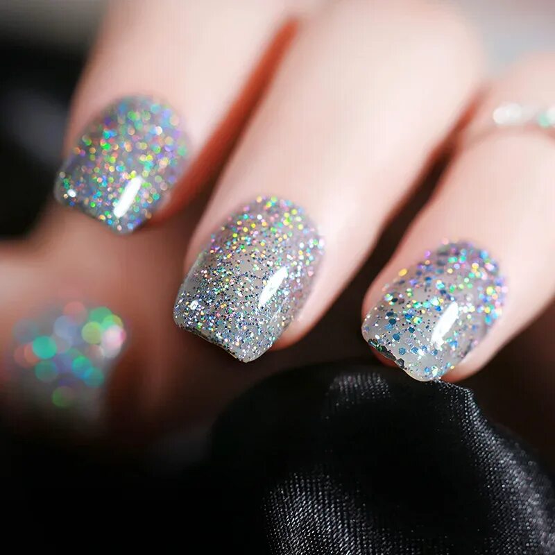 Pin on Nails Rose gold nails glitter, Gold glitter nails, Prom nails