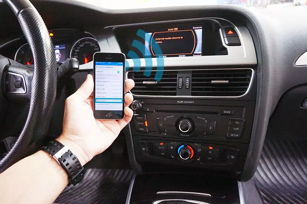 Bluetooth Audi a4 b8. Audi a5 Concert 2008 блютуз адаптер. Ауди ку 5 2008г адаптер блютуз. Блютуз на Ауди а4 б8.