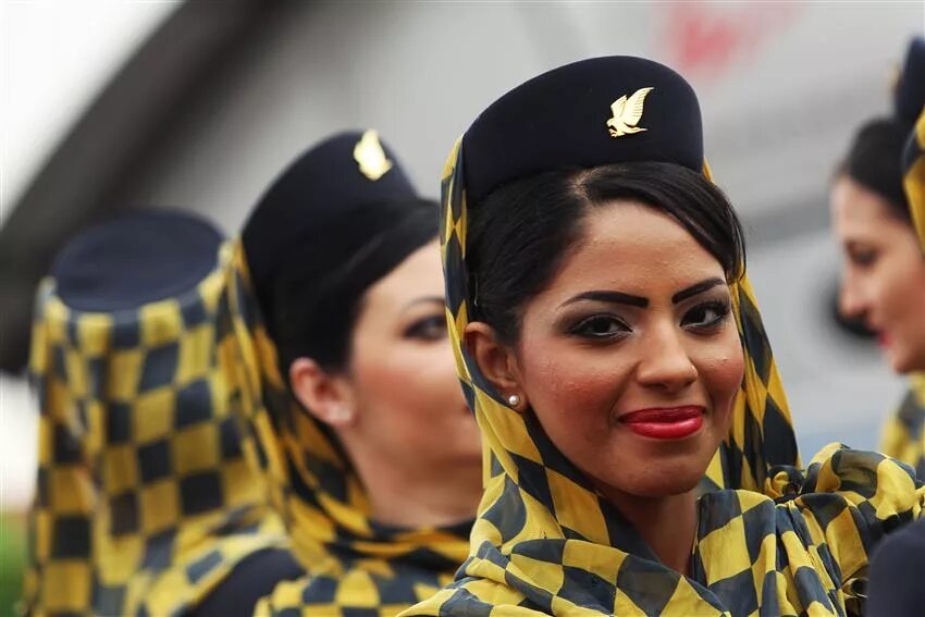 бахрейн девушки. E.