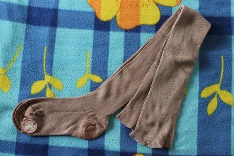 Ношенные капроновые колготки