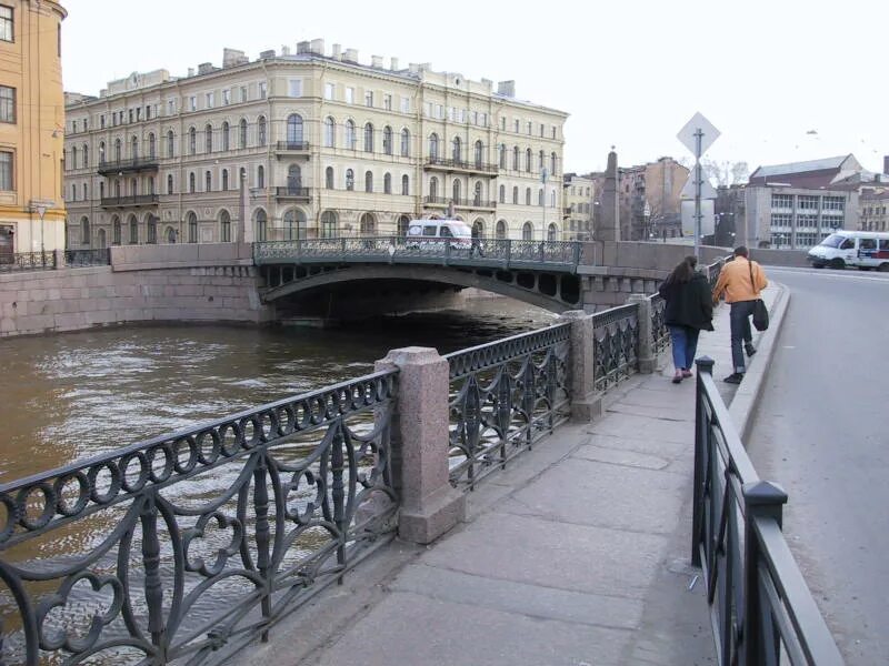 Поцелуева моста в петербурге. Поцелуев мост в санкт-петербурге. наб. реки мойки. поцелуев мост. &quot;поцелуев мост петербург&quot;. поцелуев мост в санкт-петербурге легенда.