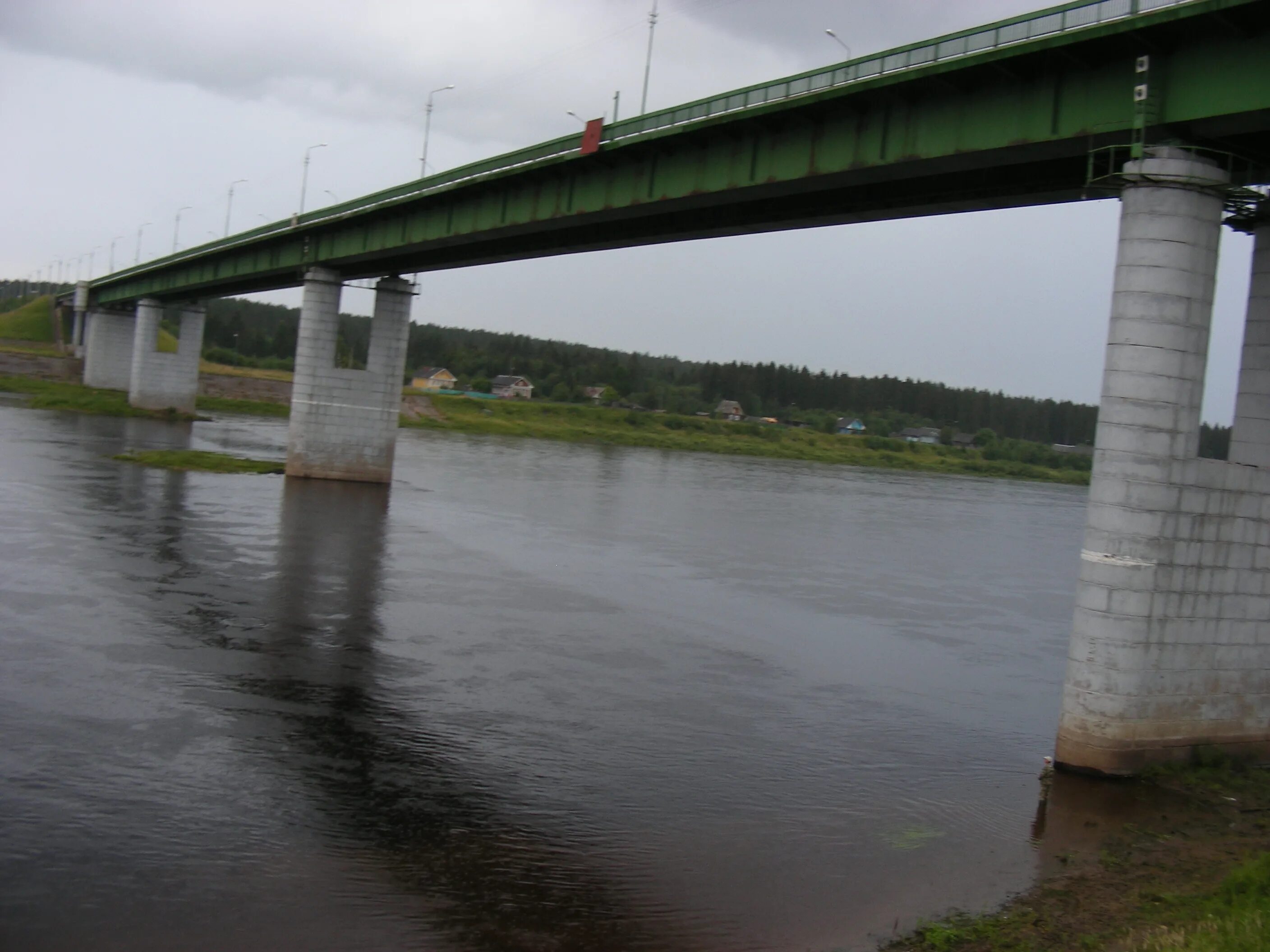 Сухонский мост в Тотьме. Река Сухона Тотьма. Тотемский мост через Сухону. Сухона река мост.