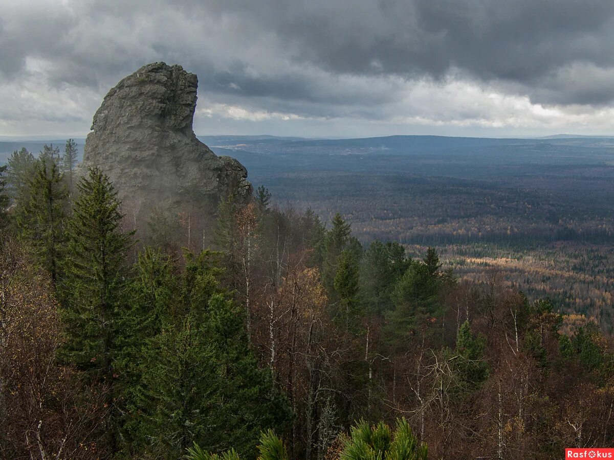 гора теплая летом. чертов палец гора в перми. смотровая площадка красноярск. гора теплая первоуральск. гора колпаки и граница европа-азия.