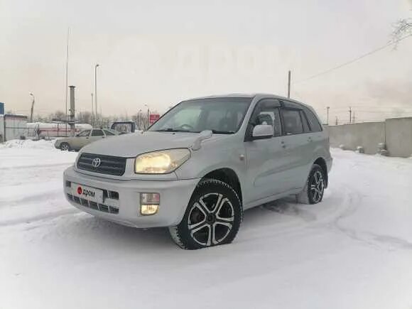 Купить рав 4 в челябинской. Рав 4 2001 зимой. Купите Toyota RAV 4 2001 год правый.